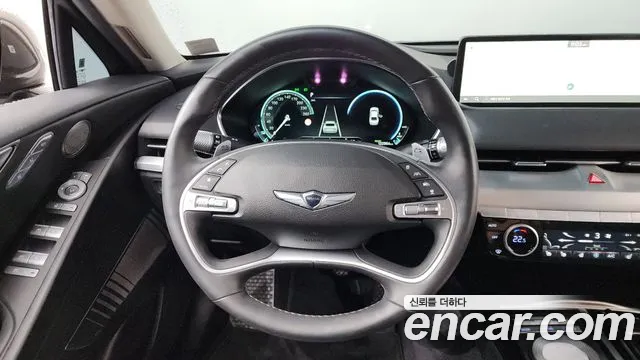 Genesis G80 Electrified G80 (RG3) — Фото автомобиля 13