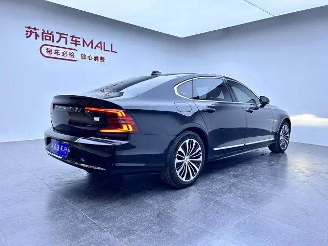 Volvo S90 — Фото автомобиля 6