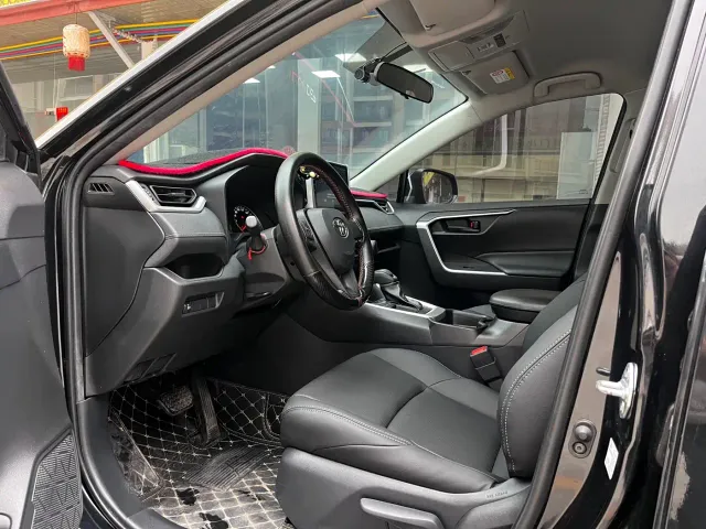 Toyota Wildlander — Фото автомобиля 4