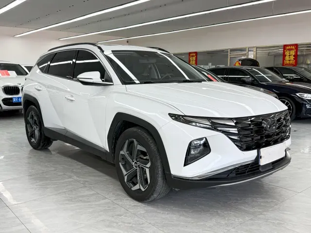 Hyundai Tucson — Фото автомобиля 3