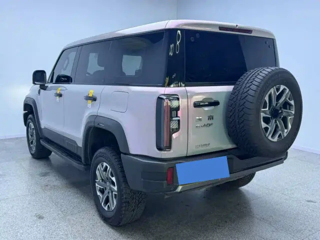 BAIC BJ40 — Фото автомобиля 9