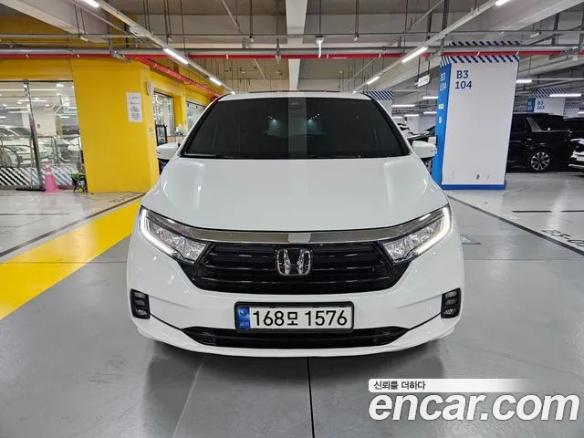 Honda Odyssey — Фото автомобиля 3