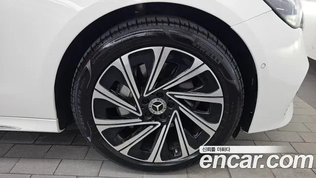 Mercedes-Benz E-Class E-класс W214 E300 4MATIC Exclusive — Фото автомобиля 19