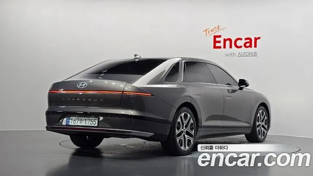 Hyundai Grandeur Grandeur (GN7) 2.5 Бензин 2WD — Фото автомобиля 2