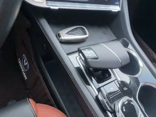 Changan Eado — Фото автомобиля 13