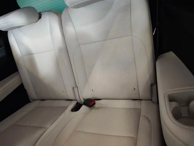 Li Auto L8 — Фото автомобиля 6