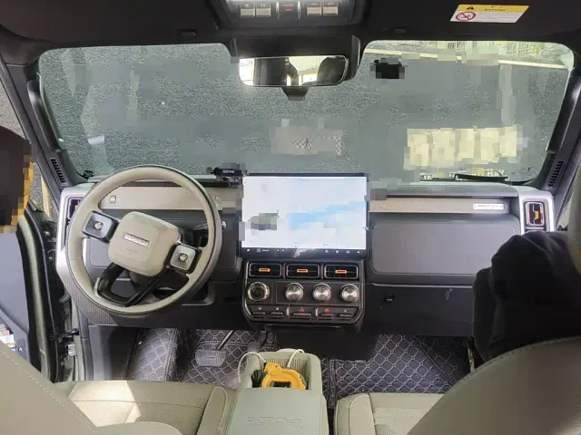iCAR V23 — Фото автомобиля 12