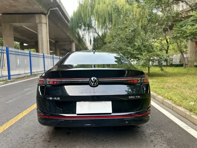 Volkswagen Magotan — Фото автомобиля 8
