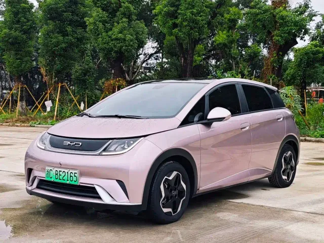 Фотография автомобиля — BYD Dolphin