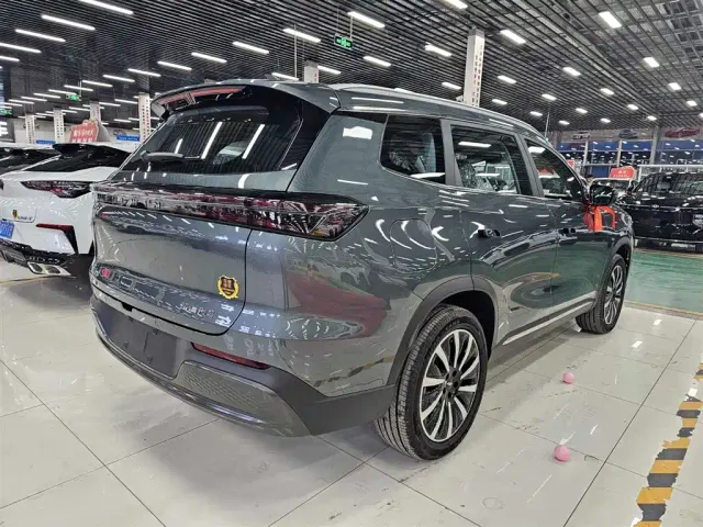 Chery Fengyun T8 — Фото автомобиля 8