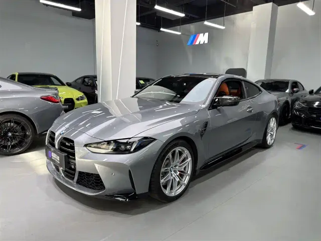 Фотография автомобиля — BMW M4