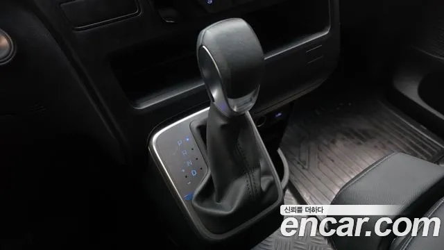Hyundai Staria Staria Карго 3 места — Фото автомобиля 9