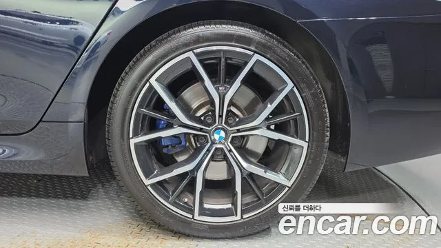 BMW 5 Series G30 — Фото автомобиля 6