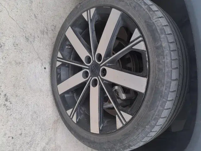 Geely ICON — Фото автомобиля 6