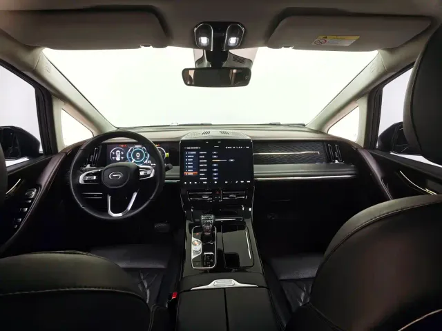 GAC Trumpchi M8 — Фото автомобиля 17