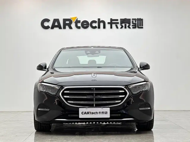Mercedes-Benz E-Class — Фото автомобиля 7