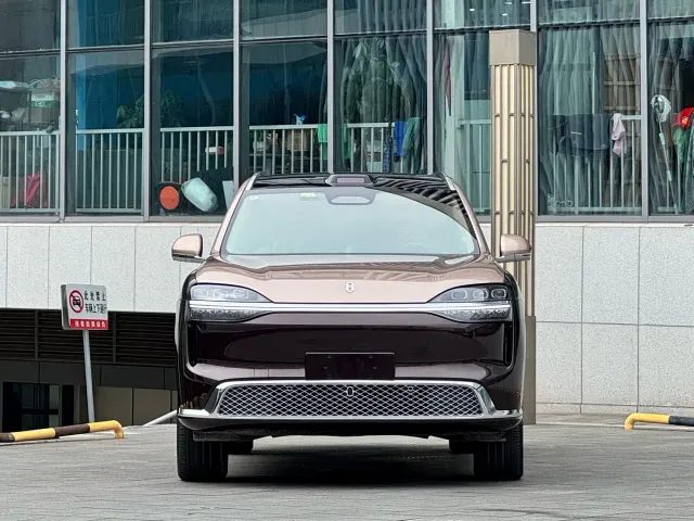 Aito M9 — Фото автомобиля 2