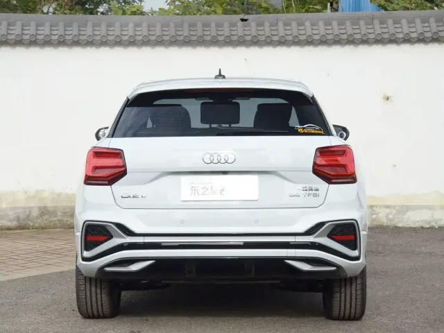 Audi Q2L — Фото автомобиля 12