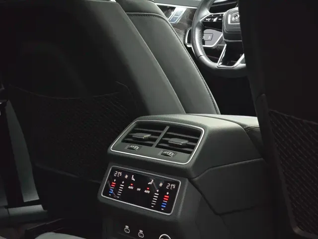 Audi A6L — Фото автомобиля 15