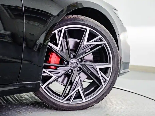 Audi A7L — Фото автомобиля 6