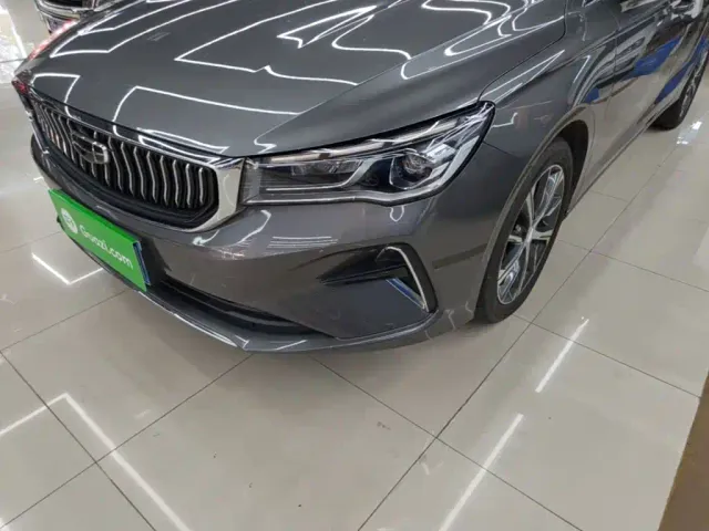 Geely Emgrand — Фото автомобиля 23
