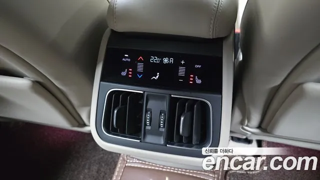 Maserati Grecale — Фото автомобиля 27