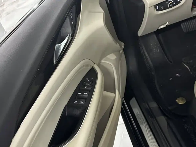 Buick Regal — Фото автомобиля 4