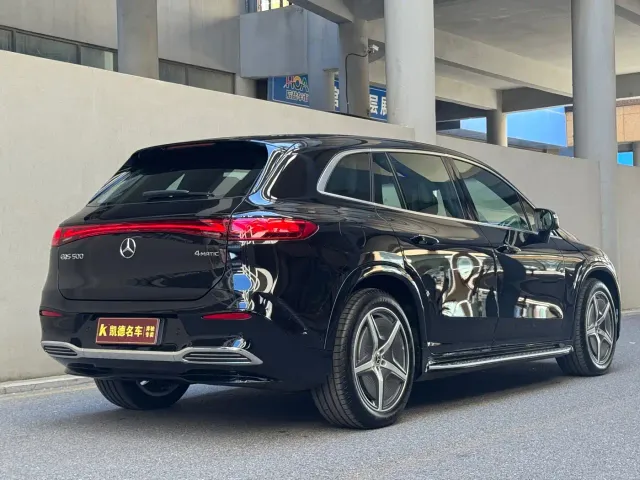 Mercedes-Benz EQS SUV — Фото автомобиля 7