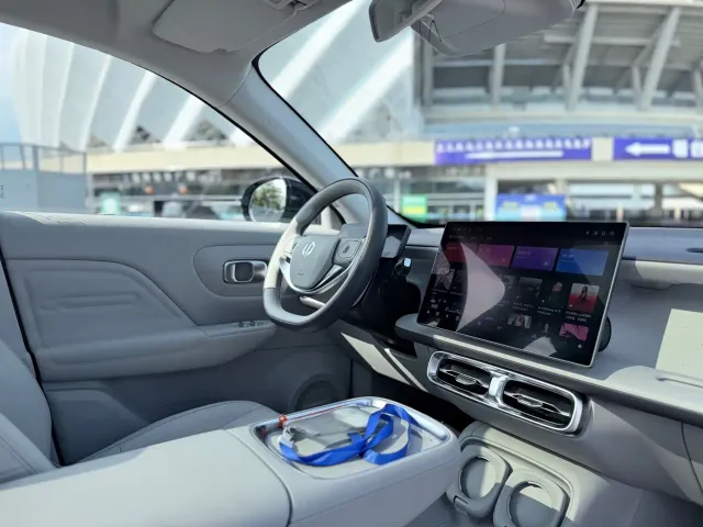 Leapmotor B10 — Фото автомобиля 13