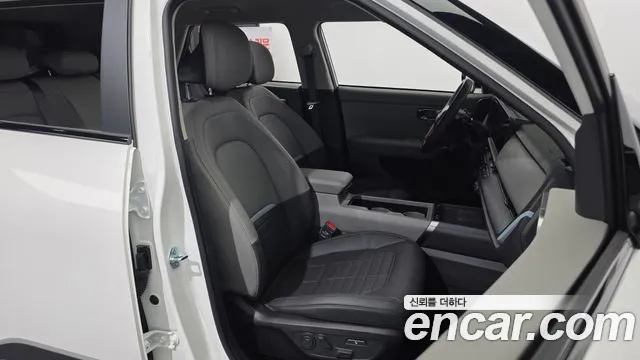 Kia Seltos Seltos 2 поколение Бензин 1.6T 2WD — Фото автомобиля 12