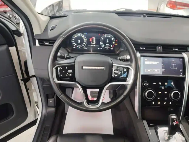 Land Rover Discovery Sport — Фото автомобиля 10