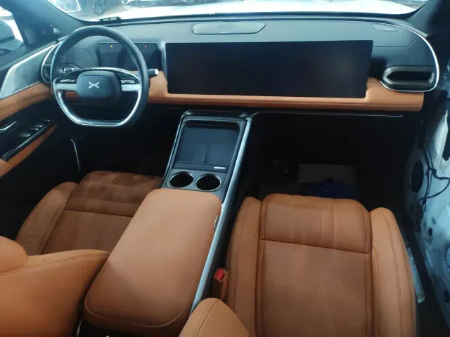 Xpeng G9 — Фото автомобиля 6