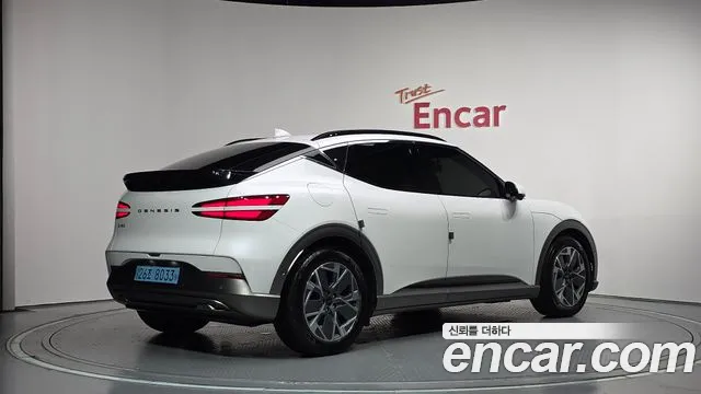 Genesis GV60 — Фото автомобиля 2