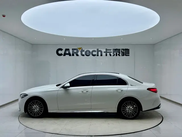 Mercedes-Benz C-Class — Фото автомобиля 4
