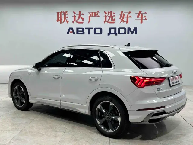 Audi Q3 — Фото автомобиля 4