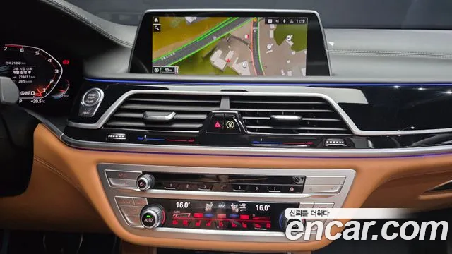 BMW 7 Series — Фото автомобиля 19