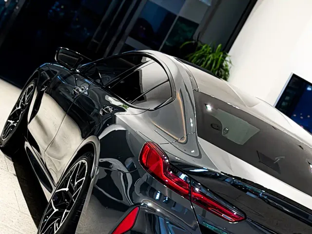 BMW M8 — Фото автомобиля 21