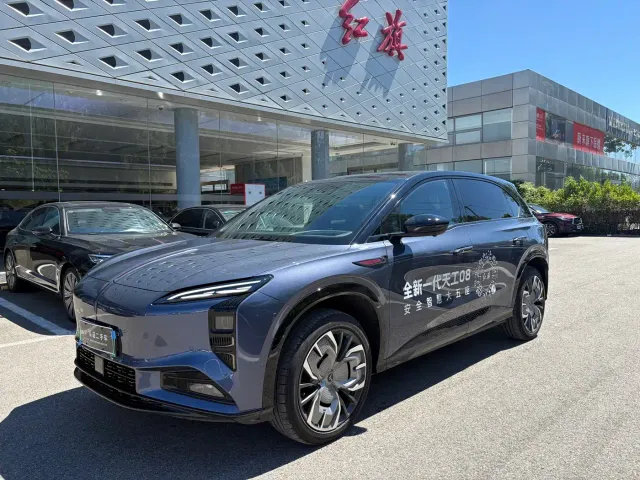Фотография автомобиля — Hongqi Tian Gong 08