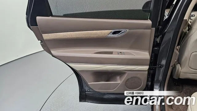 Genesis GV80 — Фото автомобиля 25
