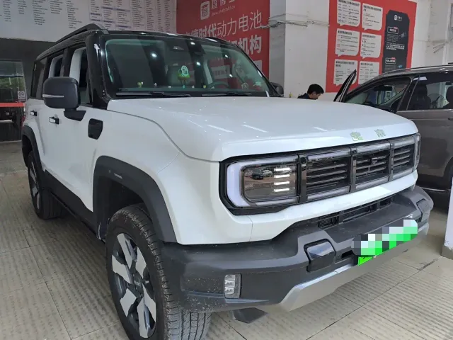 BAIC BJ40 — Фото автомобиля 2