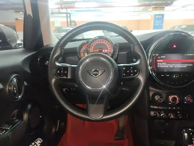 MINI Hatch — Фото автомобиля 14