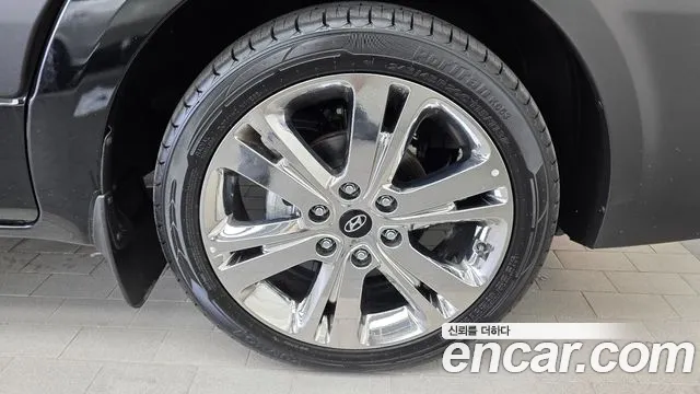 Hyundai Solati Solati 15 мест — Фото автомобиля 21