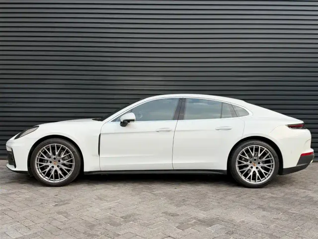 Porsche Panamera — Фото автомобиля 5