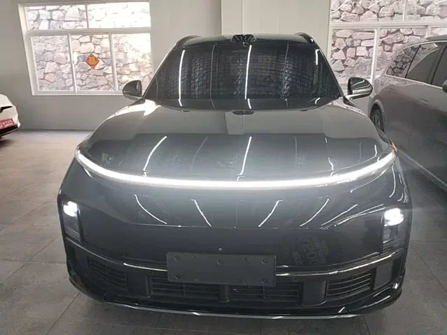 Li Auto L9 — Фото автомобиля 2