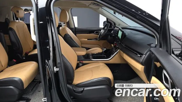 Kia Carnival 4th Gen — Фото автомобиля 11