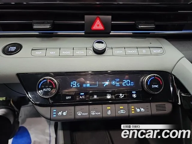 Hyundai Avante CN7 — Фото автомобиля 10