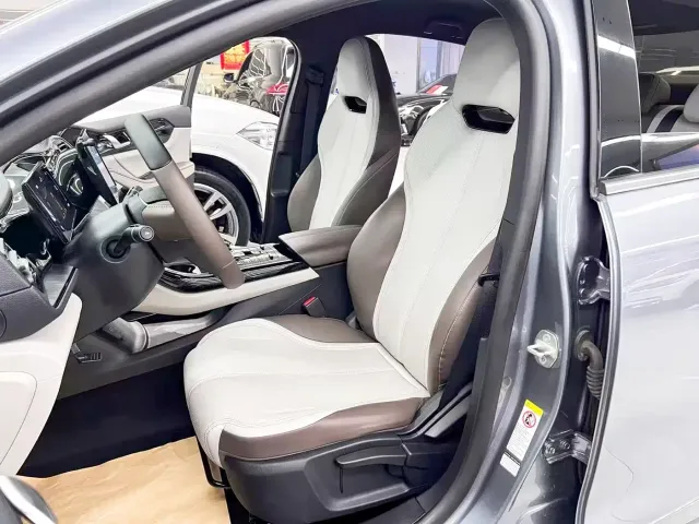 BYD Qin PLUS — Фото автомобиля 11