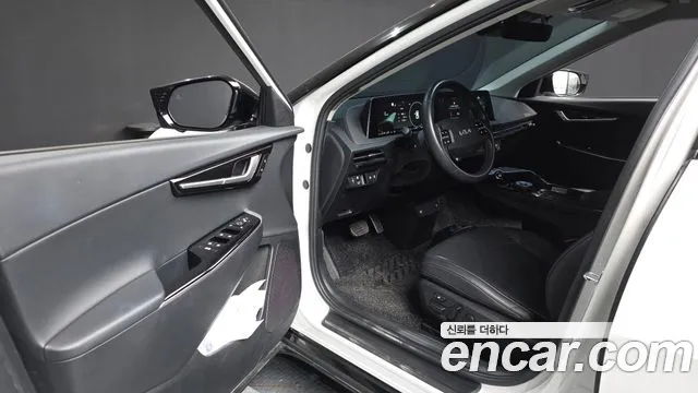 Kia EV6 — Фото автомобиля 10
