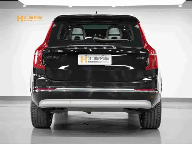Volvo XC90 — Фото автомобиля 5