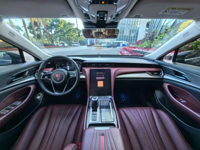 Hongqi H5 — Фото автомобиля 6
